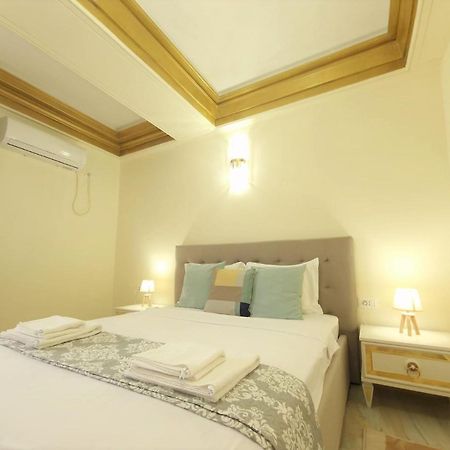 בוקרשט Laroka House Luxury Apartment City Center Universitate מראה חיצוני תמונה