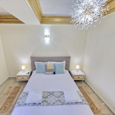 בוקרשט Laroka House Luxury Apartment City Center Universitate מראה חיצוני תמונה