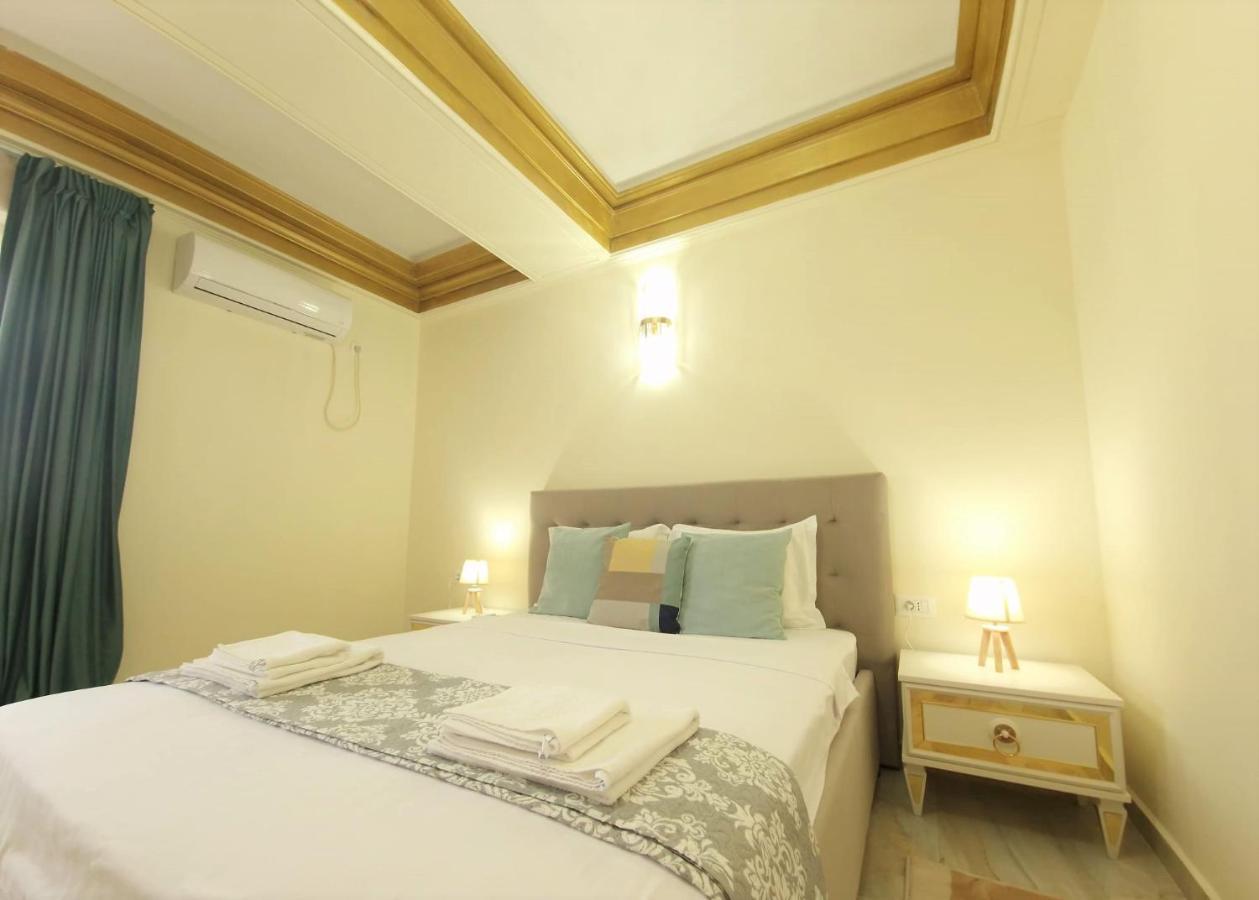 בוקרשט Laroka House Luxury Apartment City Center Universitate מראה חיצוני תמונה