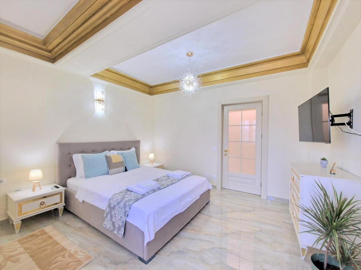 בוקרשט Laroka House Luxury Apartment City Center Universitate מראה חיצוני תמונה